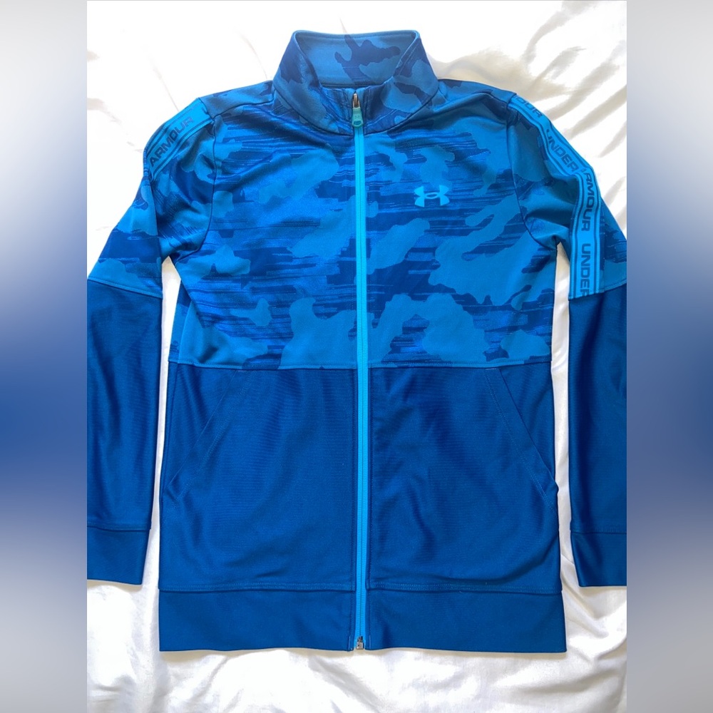 Under Armour Blue Camo Lightweight Jacket YSM Youth Boy's Kid's Medium (8)